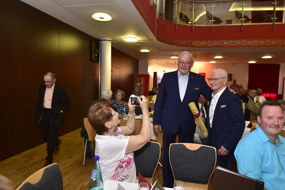 Gratulation Ehrenmeisterfeier Stadthalle Limbach-Oberfrohna