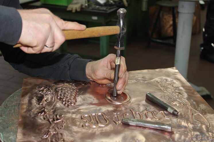 Kupfertreiben Darstellung von Kupfertreiben