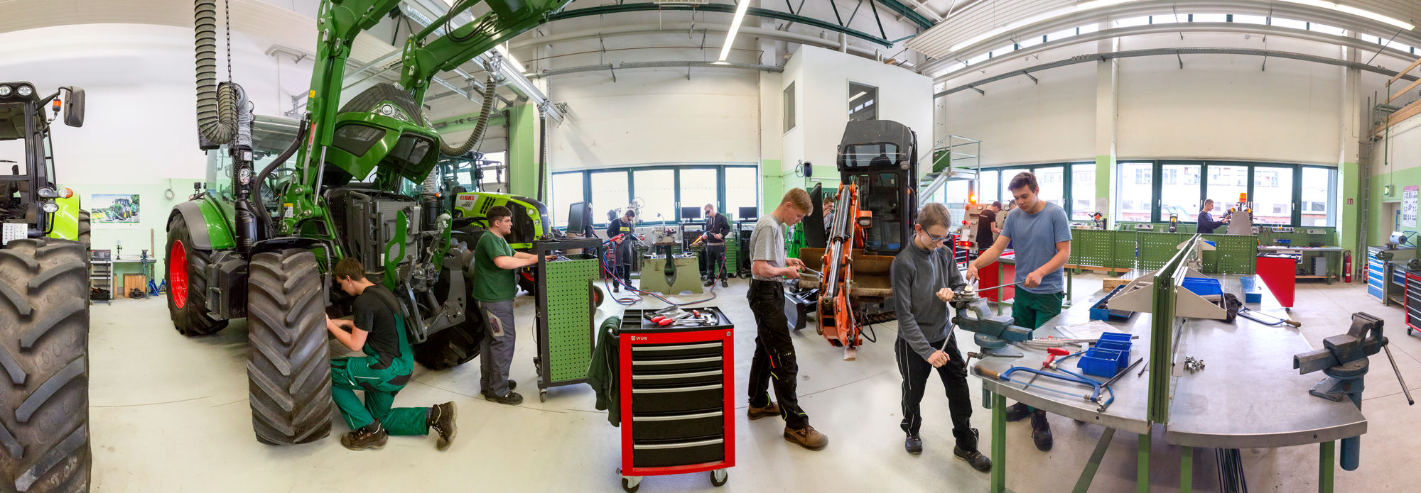 Dieses Bild zeigt die Werkstatt für Land- und Baumaschinenmechatroniker in Plauen.